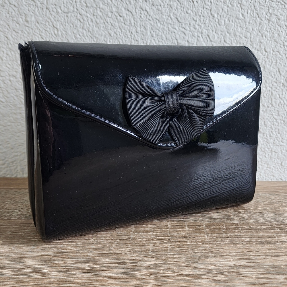 VINTAGE ANDE Evening Vintage Snap Front Black Bow Cross Body Bag